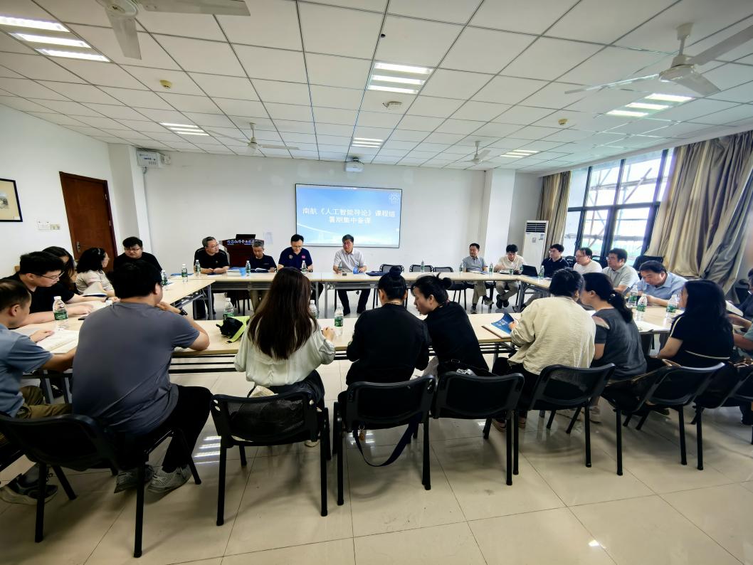 首先你应该寻求治疗