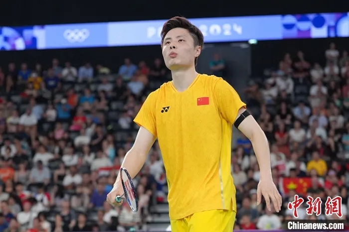 无缘巴黎奥运羽毛球男单四强，石宇奇公开致歉