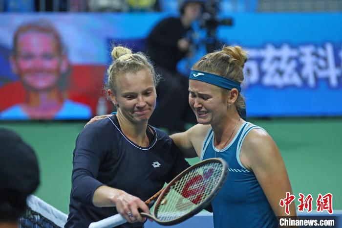 江西网球公开赛女单决赛捷克对决：斯尼