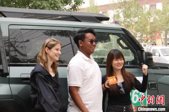 2025环塔拉力赛新疆收官 国际青年研学探秘丝路生