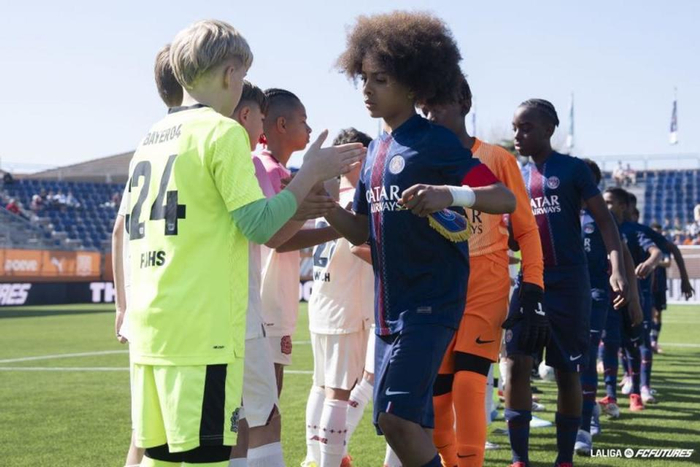 U12世界杯首日：小球员上演欧冠决赛级对决