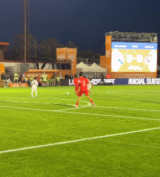 U12世界杯首日：小球员上演欧冠决赛级对决