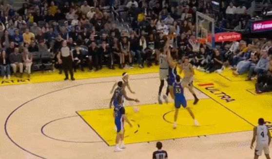 文班亚马两场40+两双创马刺队史纪录 竞争MVP悬念