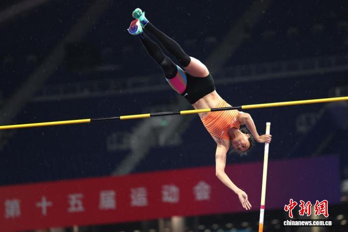 粤港澳全运会女子撑杆跳高名将李玲：失利不失